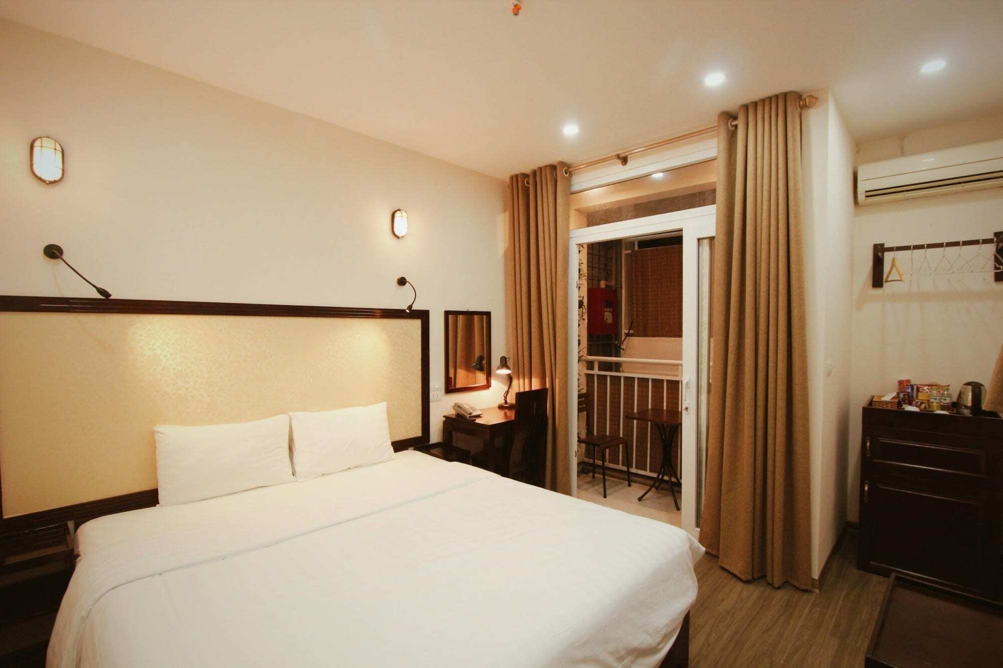 Ellogia Rusta Hotel - Managed By Hostesk 河内 外观 照片
